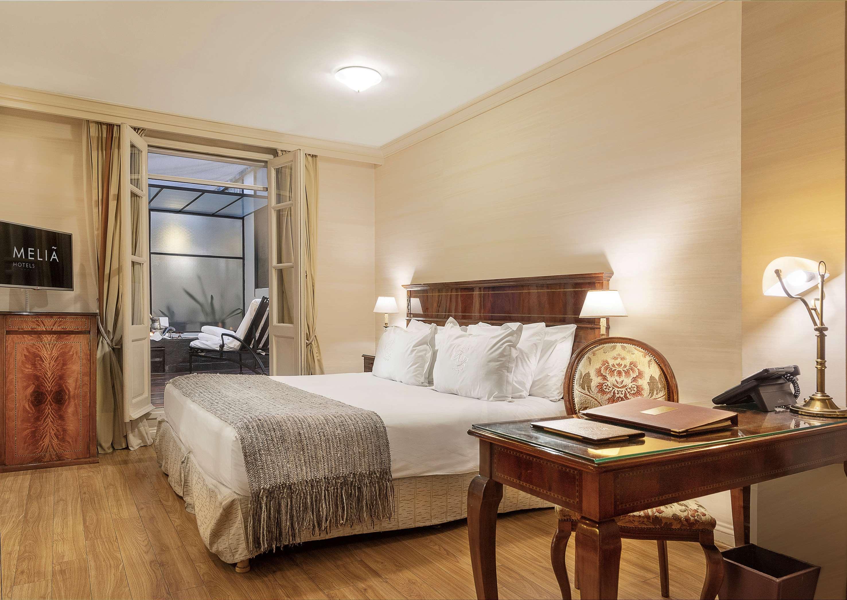 Melia Recoleta Plaza Hotel Μπουένος Άιρες Εξωτερικό φωτογραφία A room at the hotel