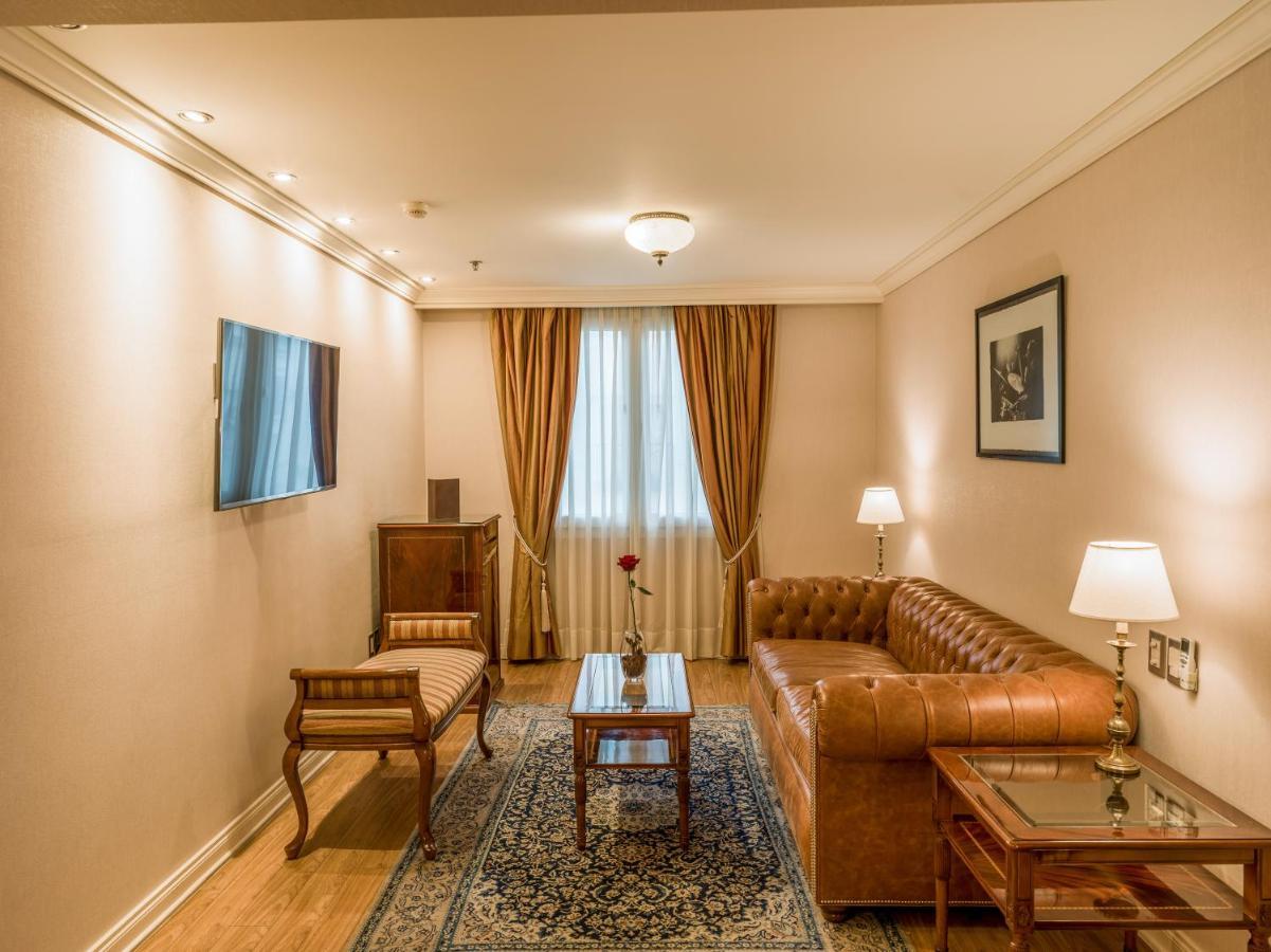 Melia Recoleta Plaza Hotel Μπουένος Άιρες Εξωτερικό φωτογραφία A living room at the hotel
